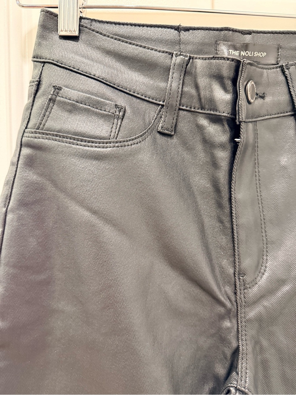 The Noli Shop Aria Coated Flare Jean Black SZ 27 - Picture 5 of 11